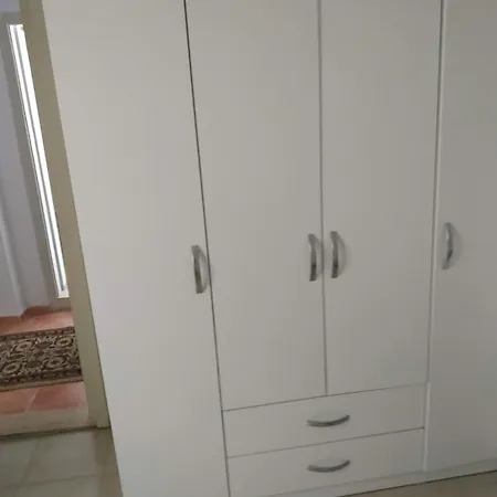 Merkez Marinaya Yakin Apartment