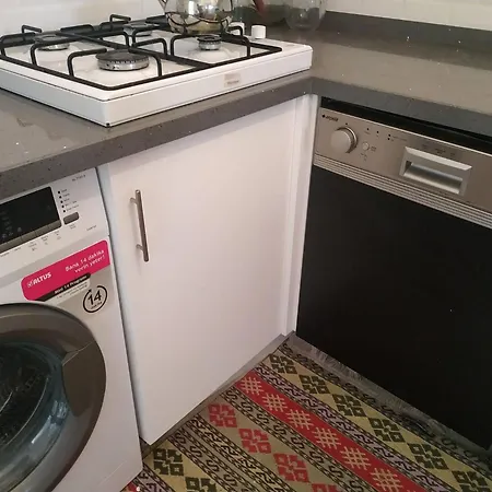 Merkez Marinaya Yakin Αλικαρνασσός